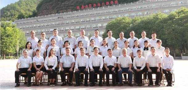 白云山盈康基層黨務工作者赴延安參加黨支部書記“深入學習貫徹黨的二十大精神、緊跟偉大復興領航人踔厲篤行”專題研討班